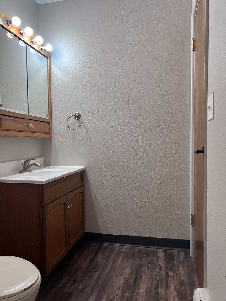 Westview Apartments - Photo 5 of 19