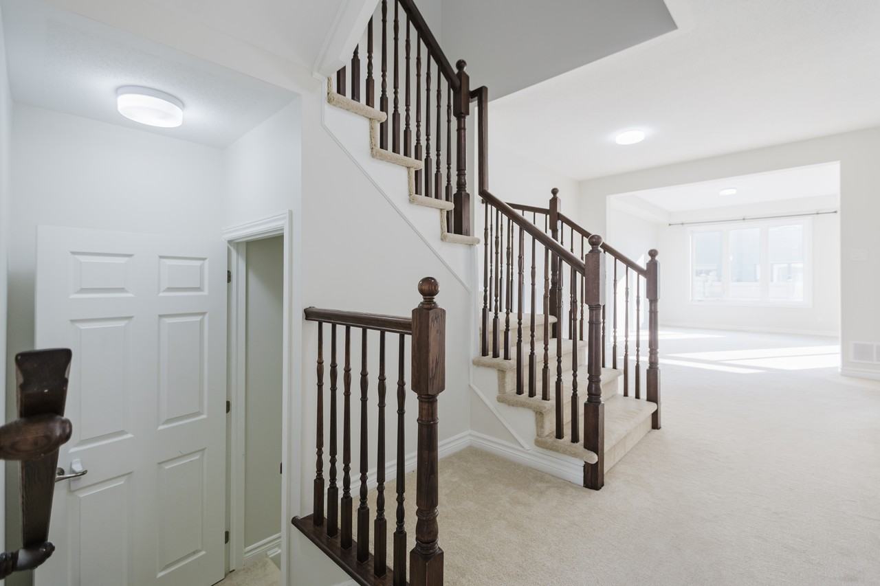 12 Pewee Place - Photo 3 of 12