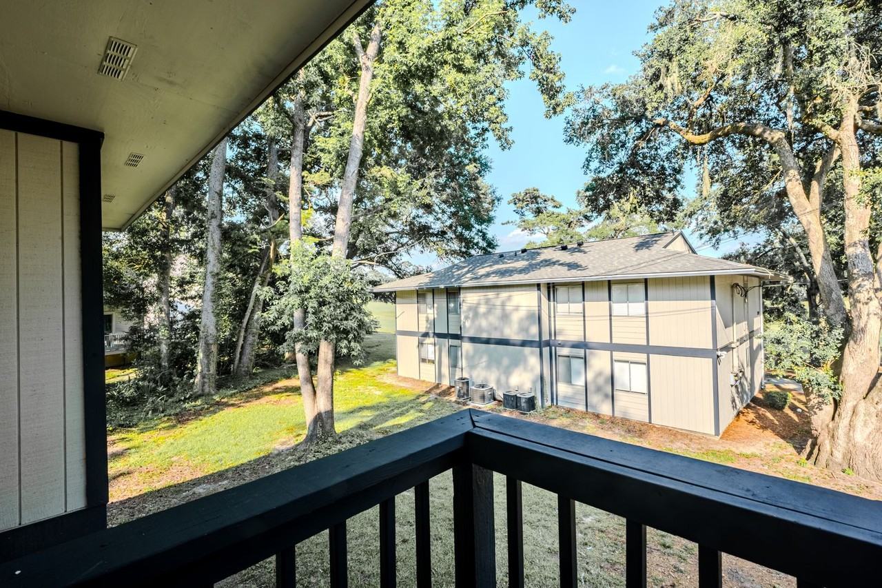 1410 Shallow Brk #12 - Photo 3 of 17