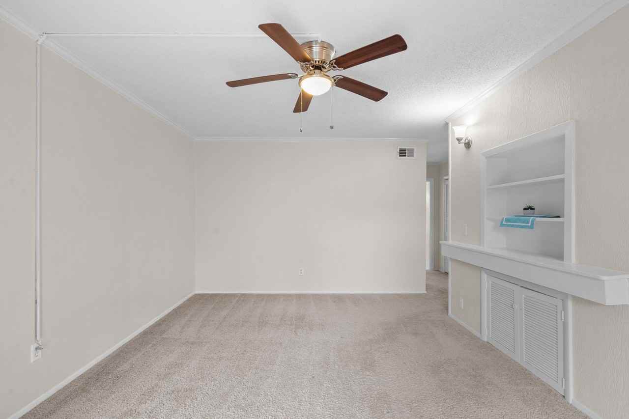 Tradewinds Apartment - Photo 4 of 29