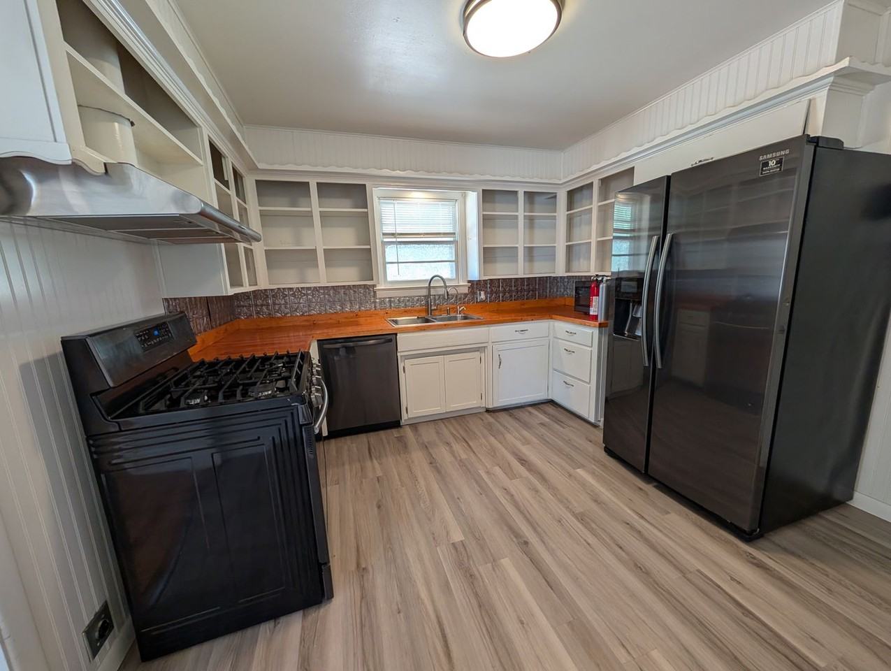 3820 32nd Street - Photo 6 of 19