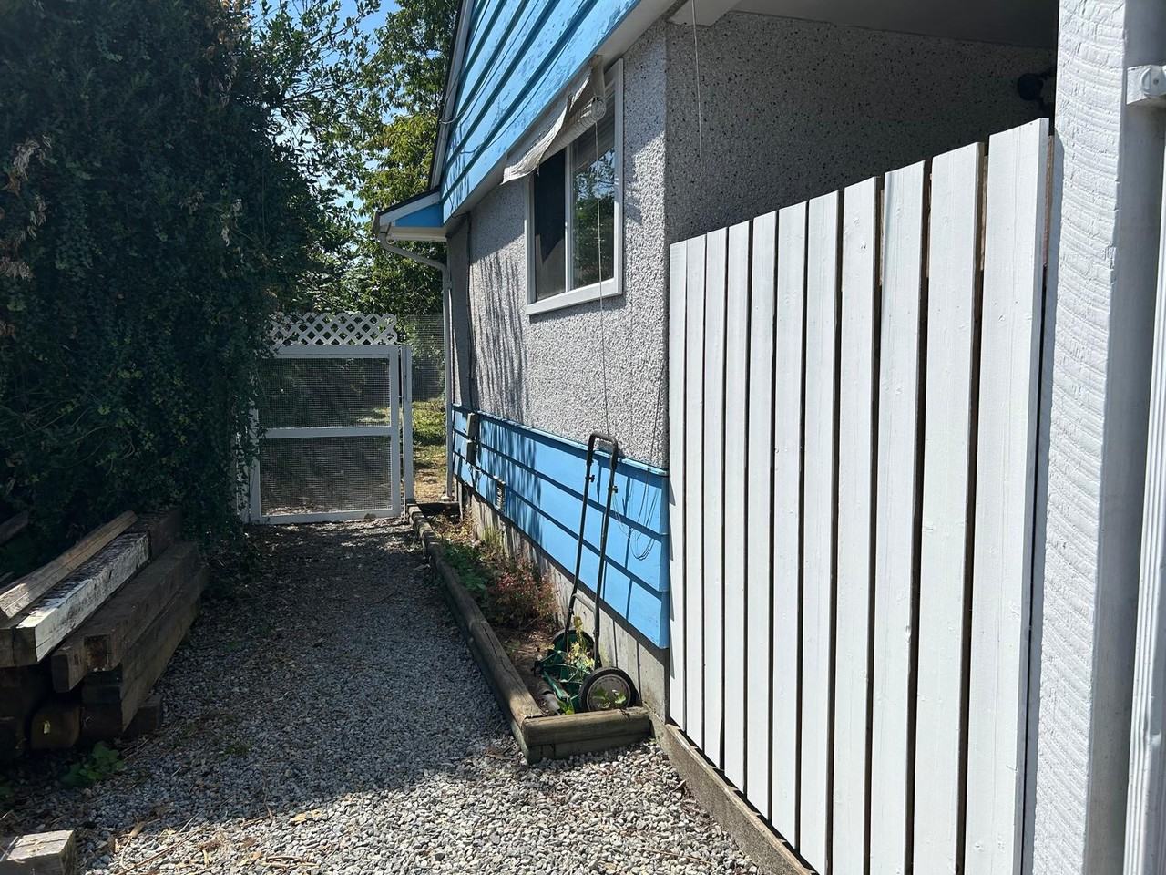 21752 Mountainview Crescent - Photo 2 of 20