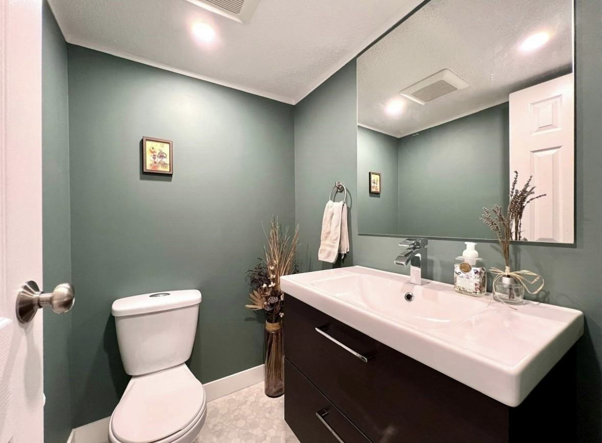 7891 Number 1 Road #108 - Photo 2 of 6