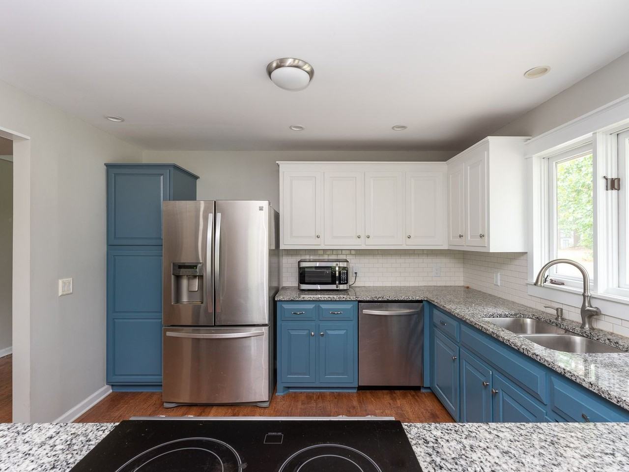 29 Pebble Beach Pt - Photo 2 of 25