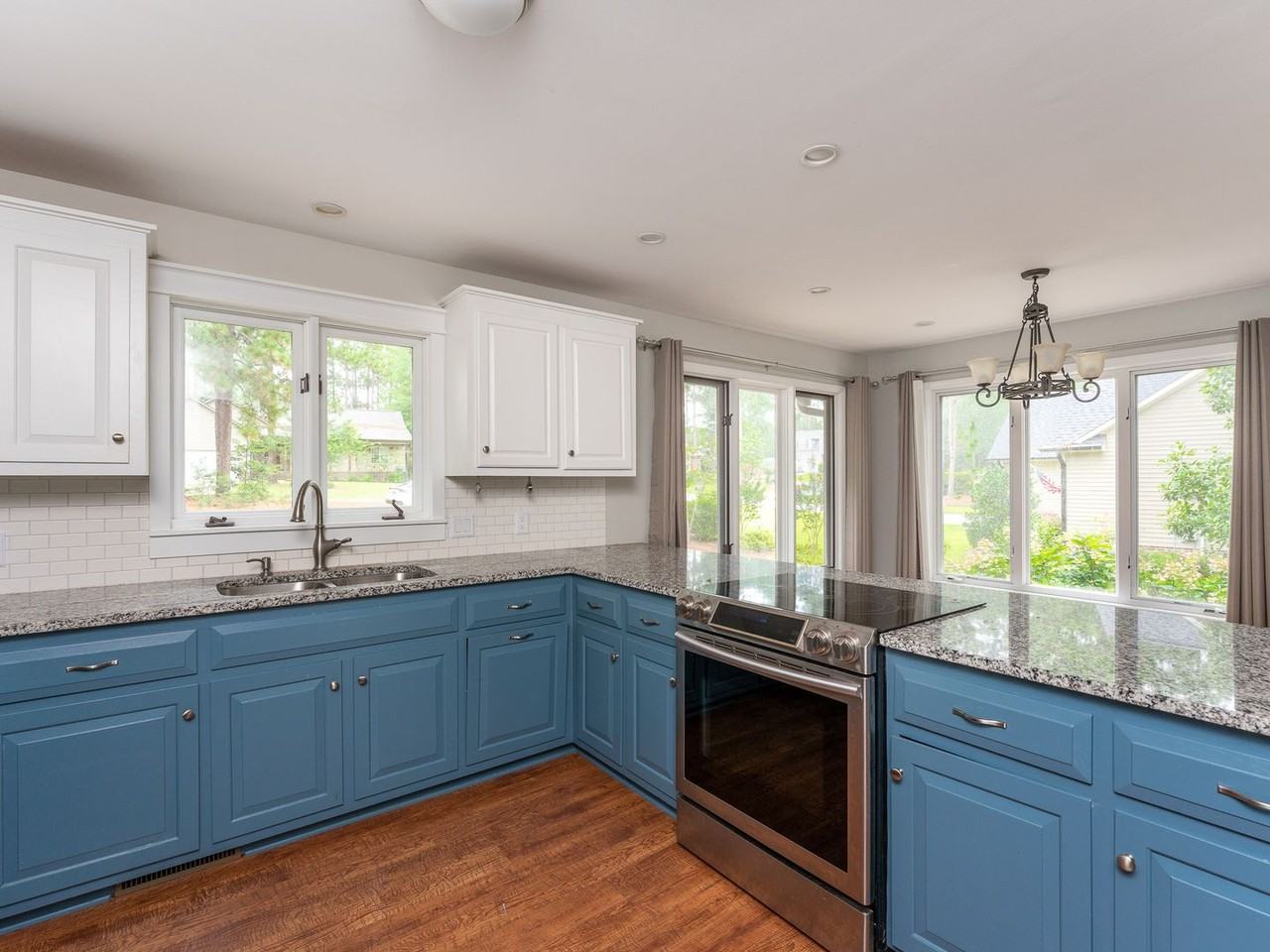 29 Pebble Beach Pt - Photo 3 of 25