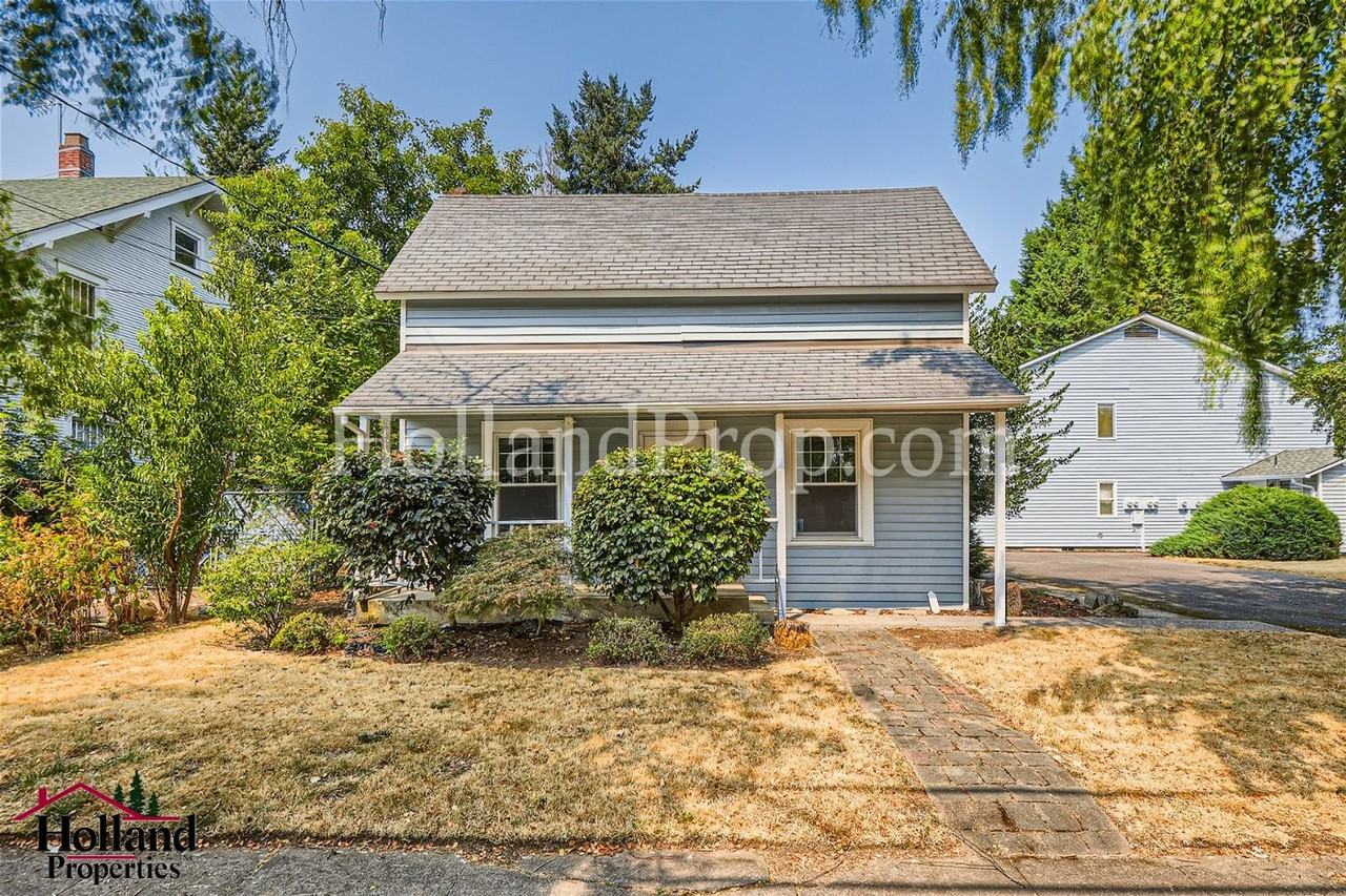 343 Northeast Jackson Street