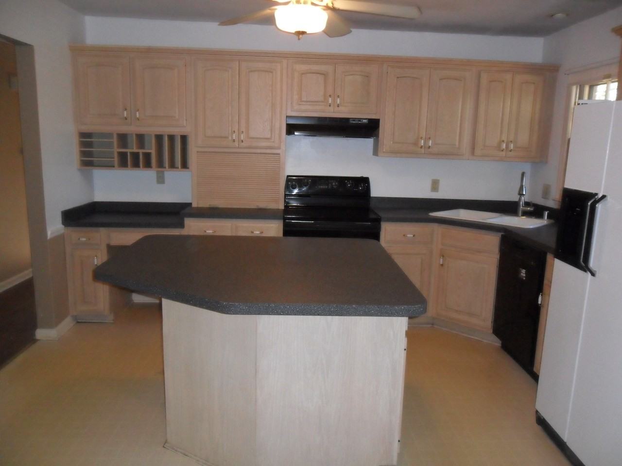 3267 Aqueduct Dr - Photo 4 of 16