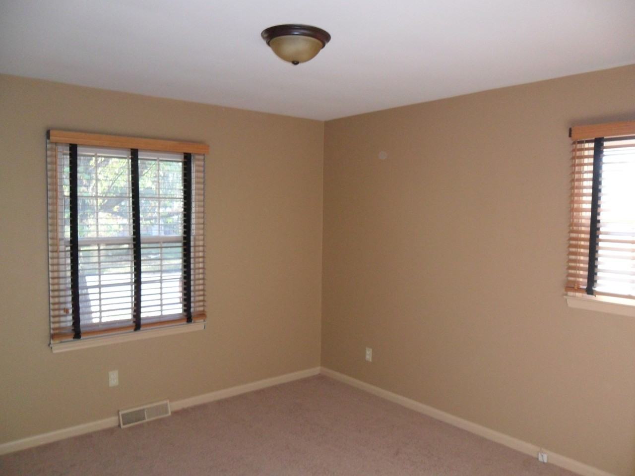 3267 Aqueduct Dr - Photo 7 of 16