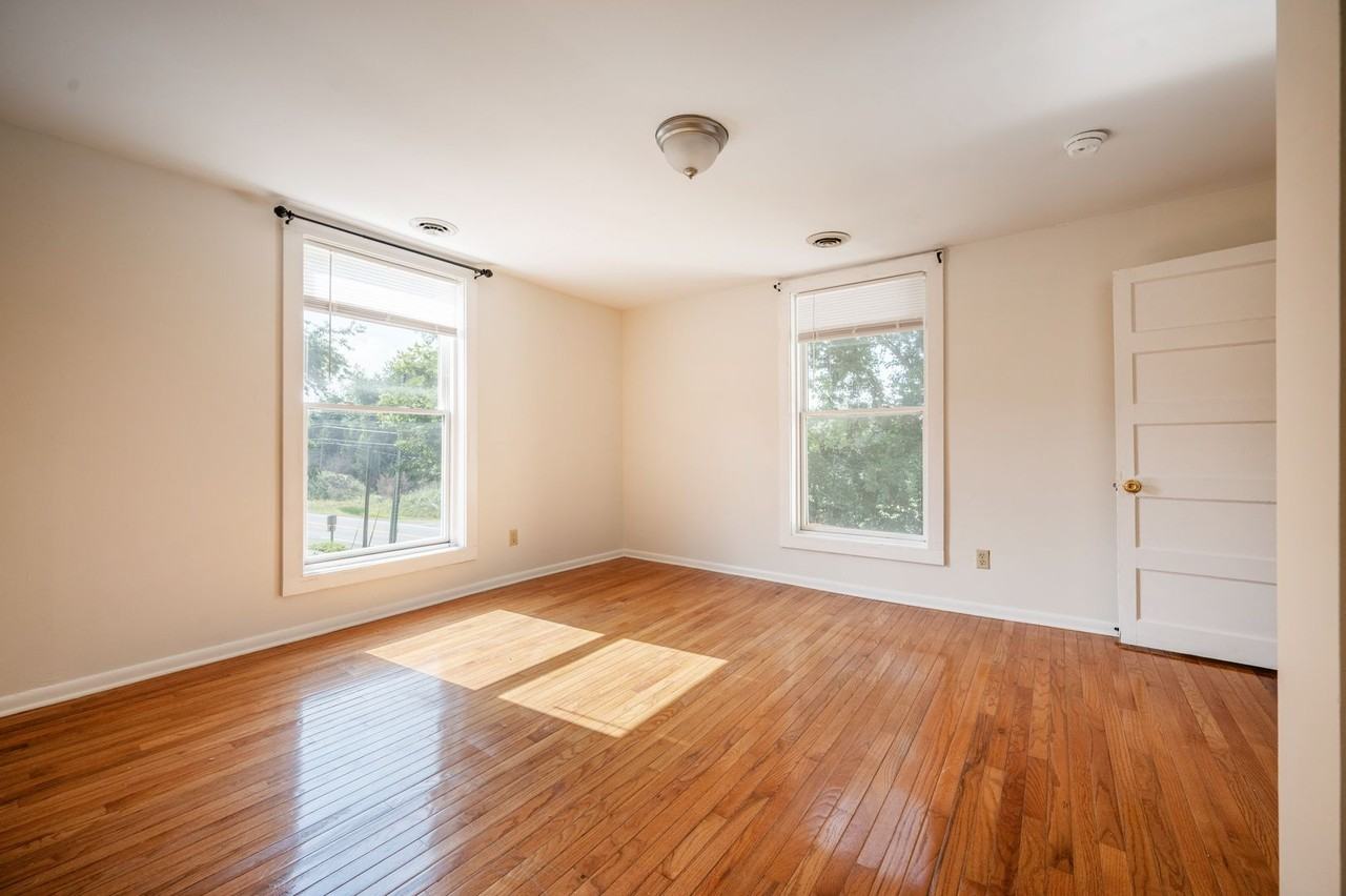 3030 Peppers Ferry Rd - Photo 3 of 32