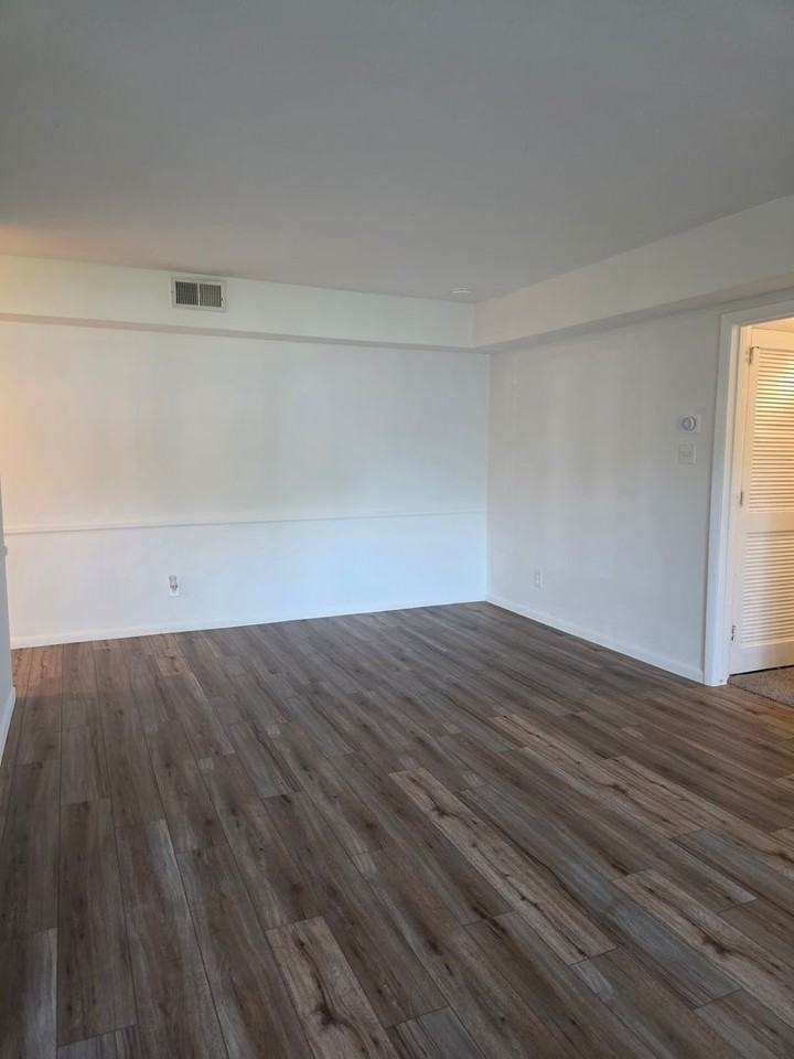 5426 Valley Green Dr - Photo 3 of 21