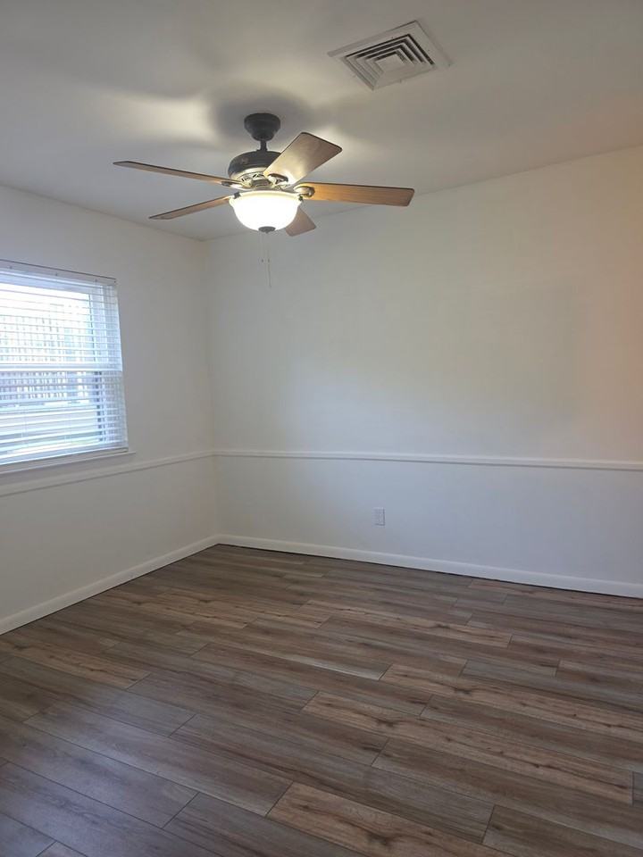 5426 Valley Green Dr - Photo 5 of 21