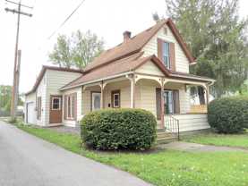 512 E Douglas St - Photo 1 of 1