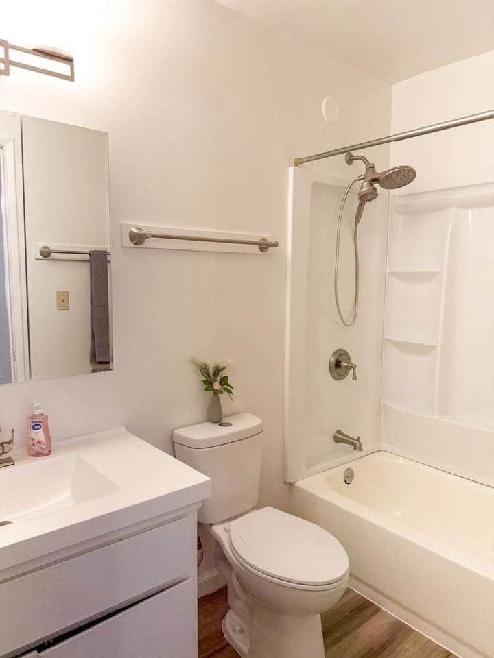 613 Woodland - Photo 4 of 6
