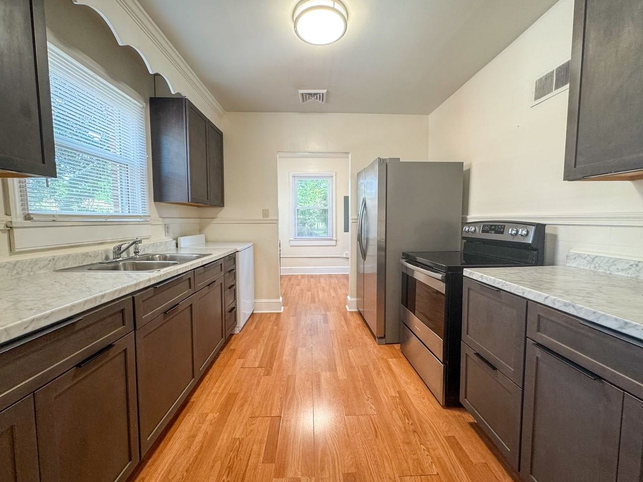 1653 Fairfax St - Photo 6 of 19