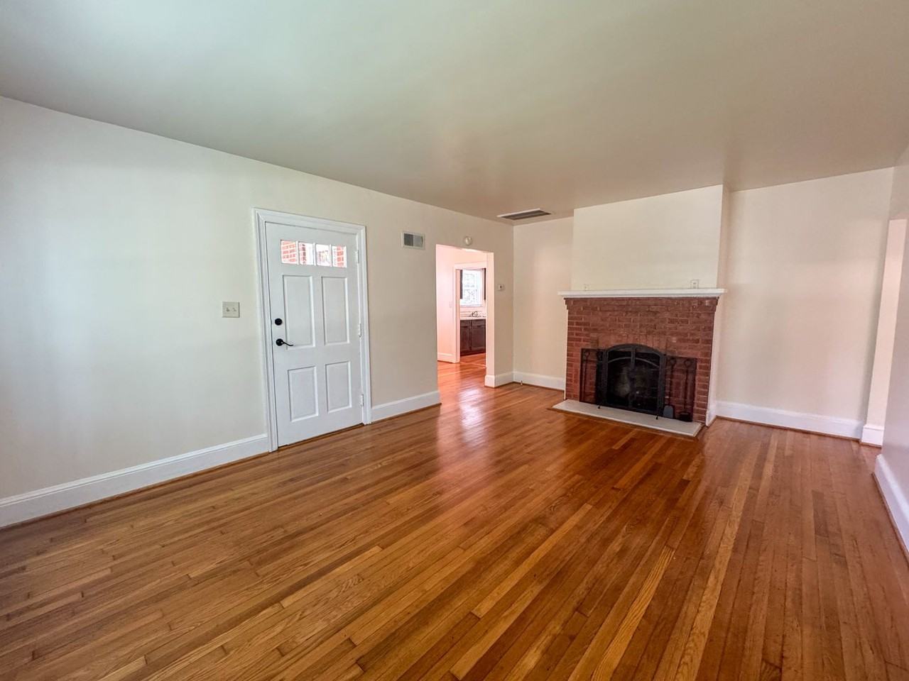 1653 Fairfax St - Photo 7 of 19