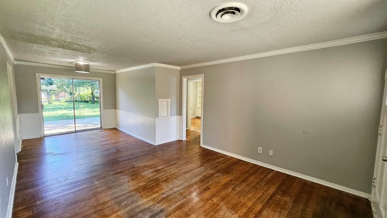 4029 Nw 19th St - Photo 3 of 16