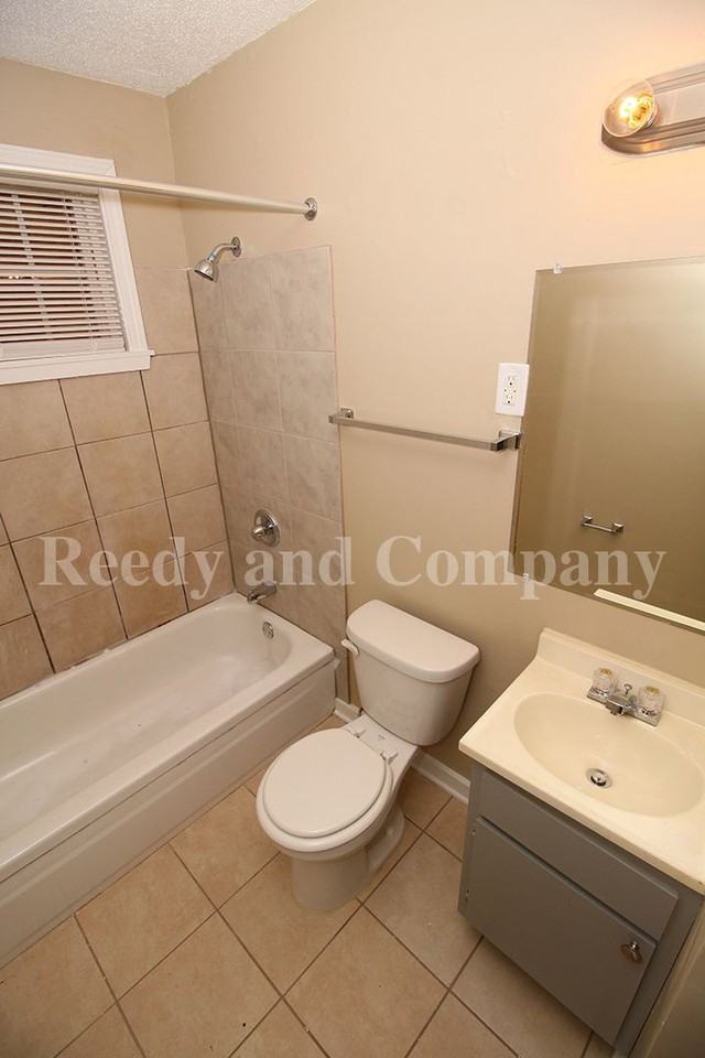 3385 Vernon Ave - Photo 6 of 13