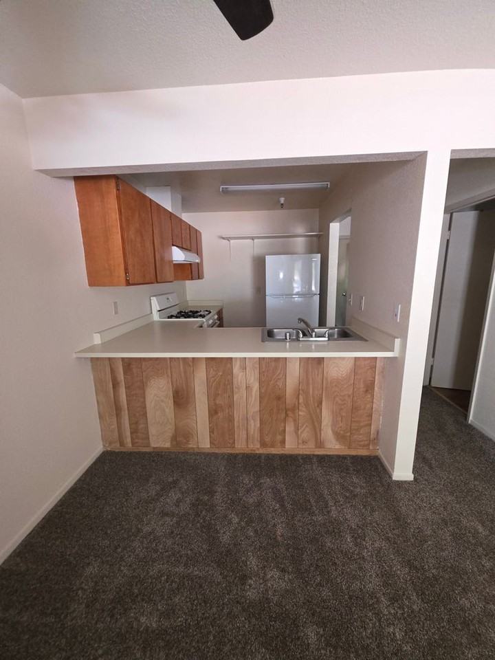 24790 Foresthill Rd - Photo 4 of 18