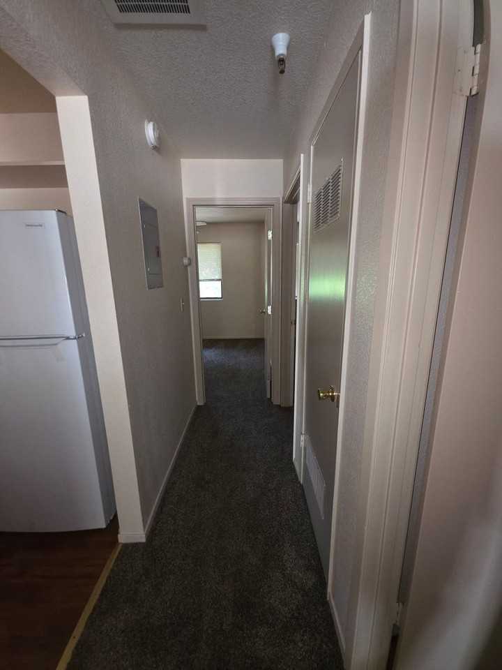 24790 Foresthill Rd - Photo 5 of 18