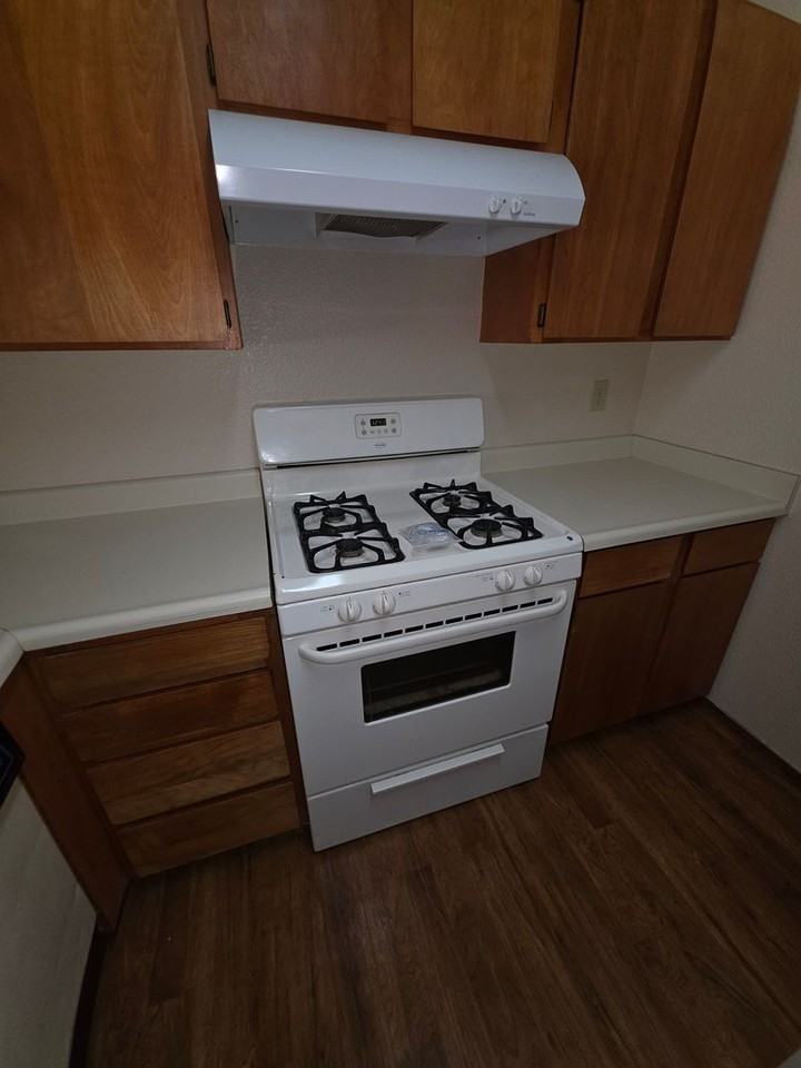 24790 Foresthill Rd - Photo 7 of 18