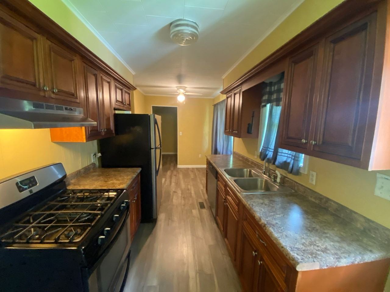 300 S Crossroads - Photo 3 of 10