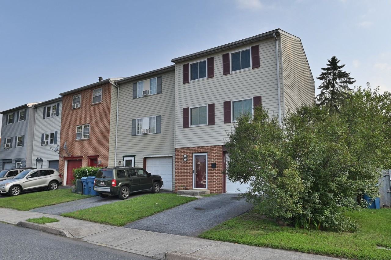 270 Broad St - Photo 2 of 39