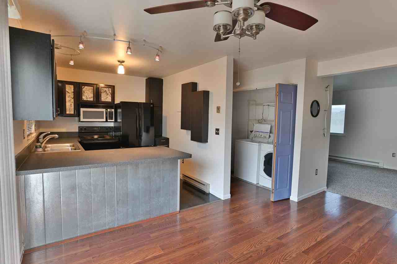 270 Broad St - Photo 6 of 38