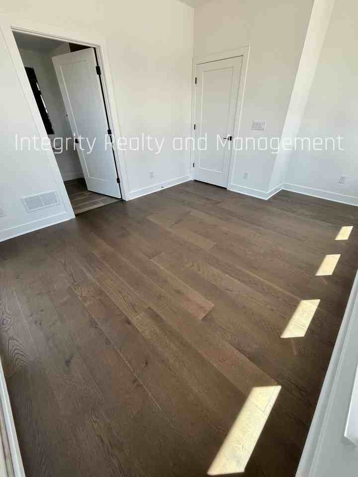 10976 E Geddes Pl - Photo 3 of 39