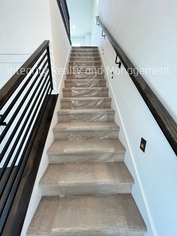 10976 E Geddes Pl - Photo 5 of 39