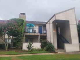 7076 N Holiday Dr - Photo 1 of 1