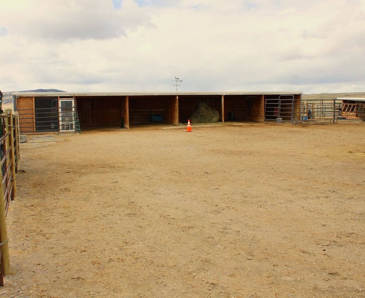 10 Lester Ln - Photo 3 of 16