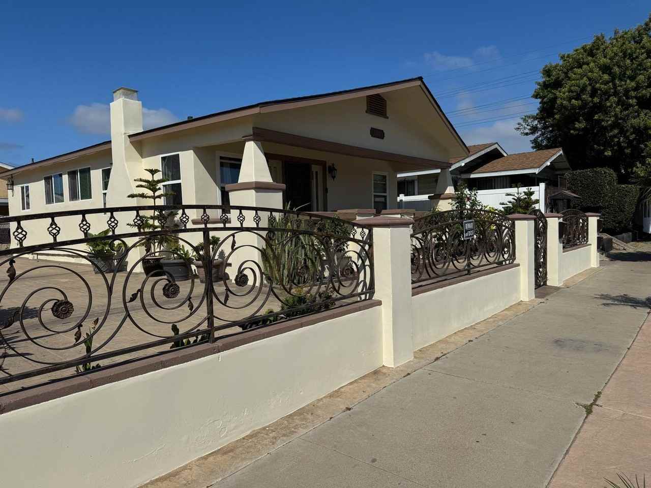 2119 Ocean View Blvd - Photo 3 of 21