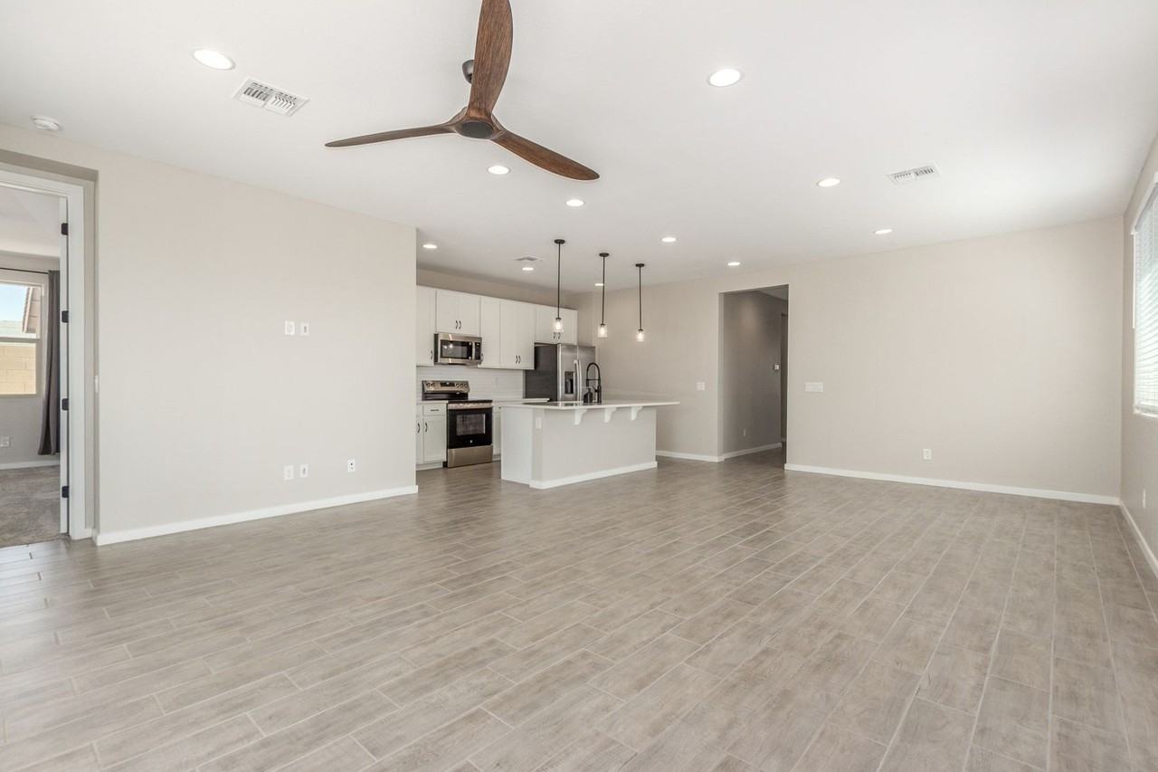 18434 E Camila Dr - Photo 7 of 33