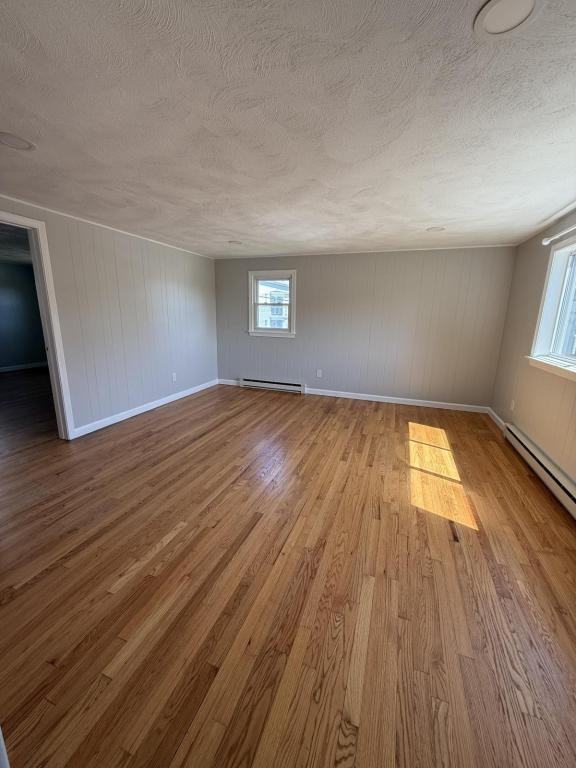 397 Snell St - Photo 3 of 10