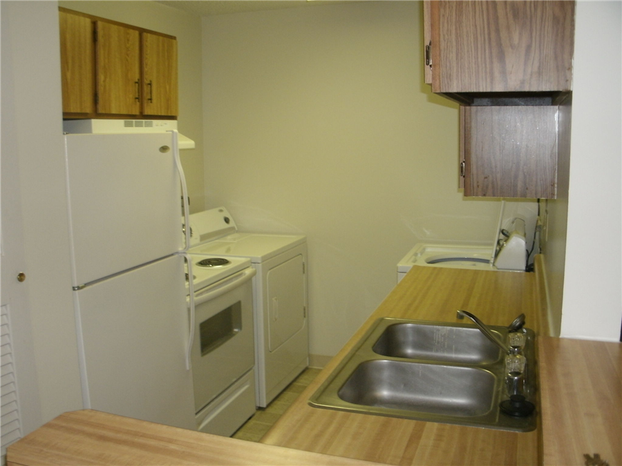 3969 Brandychase Way - Photo 2 of 34