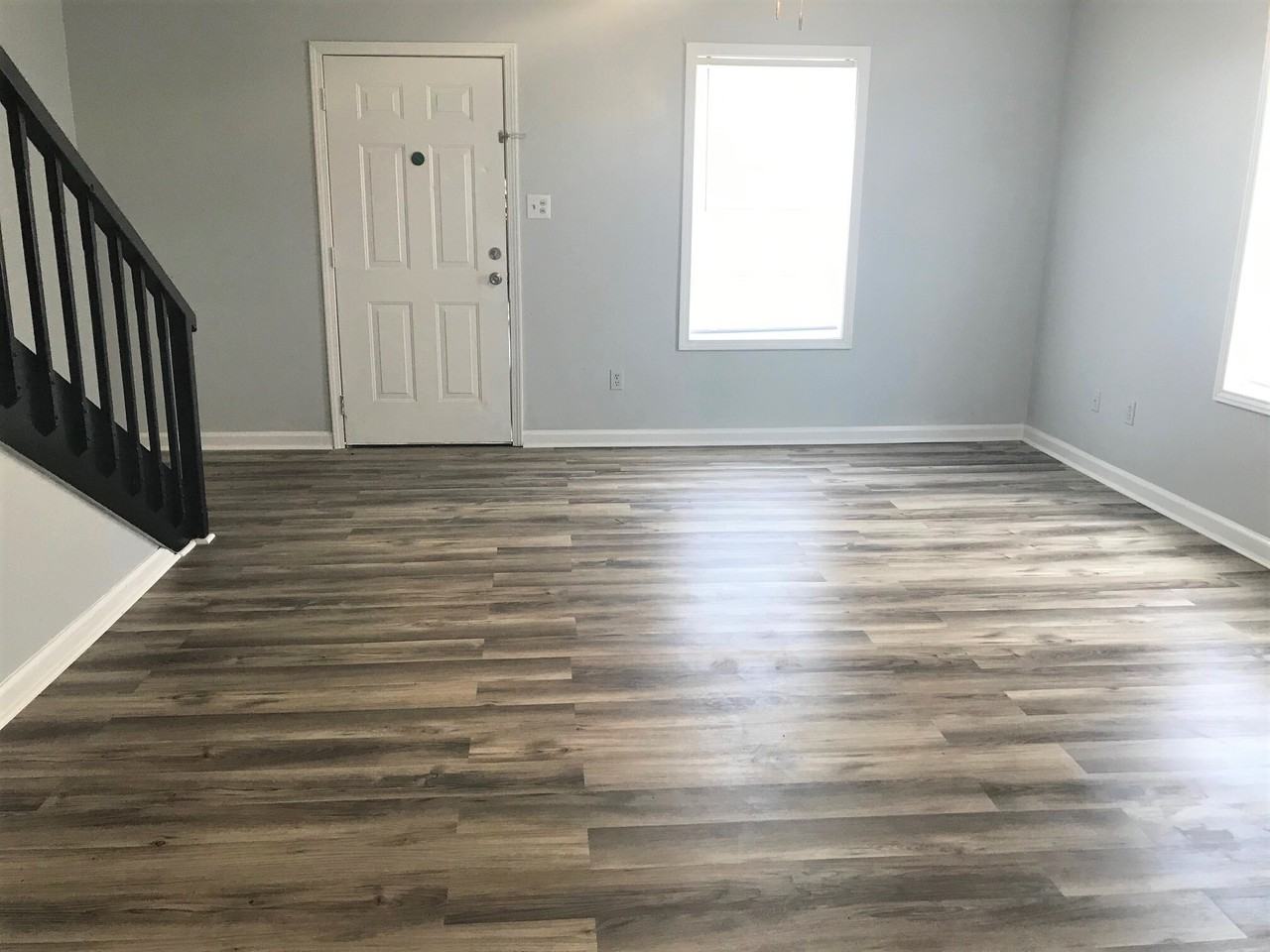 910 Prater Rd #910 - Photo 2 of 8