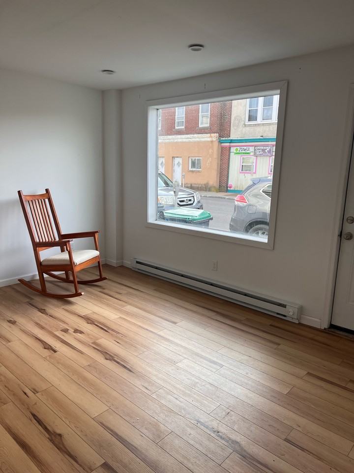 113A W Blaine St #1 - Photo 2 of 21