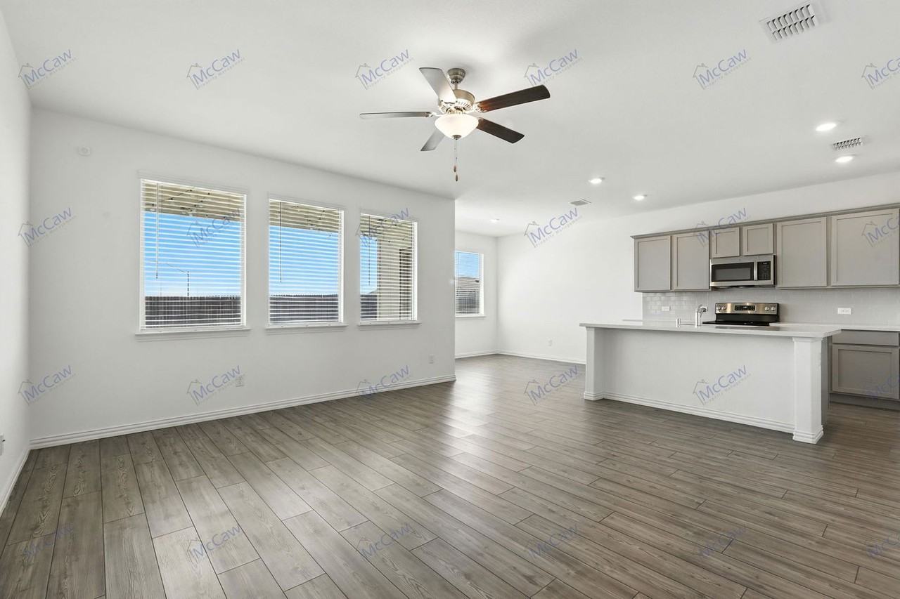 6924 Waterloo Ln - Photo 5 of 22