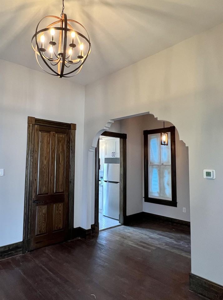 2313 Whitaker St #A - Photo 3 of 15