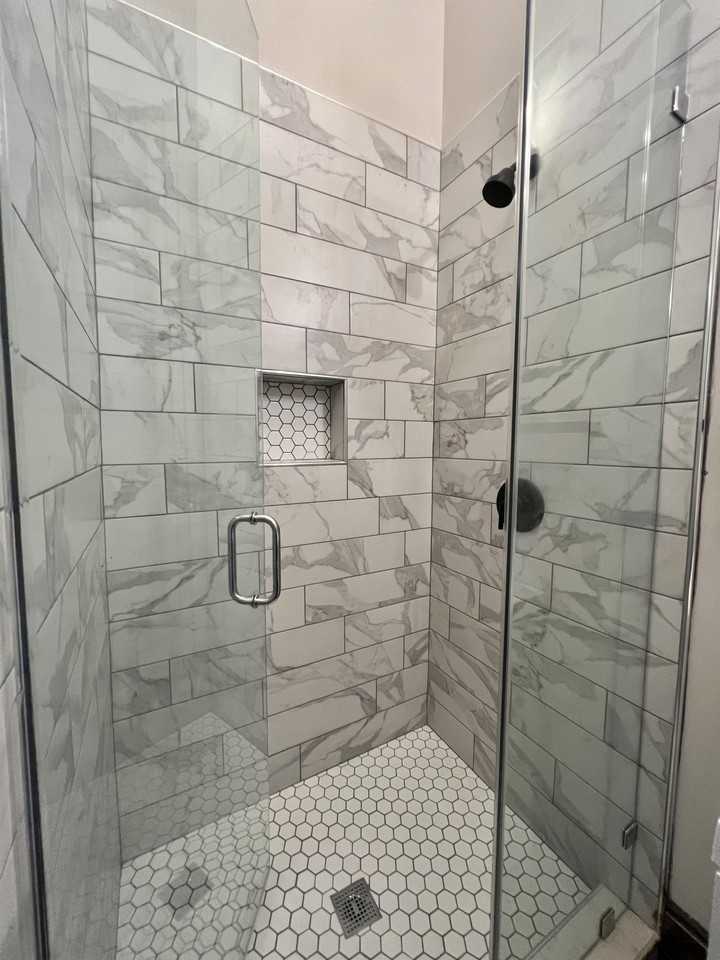 2313 Whitaker St #A - Photo 3 of 15