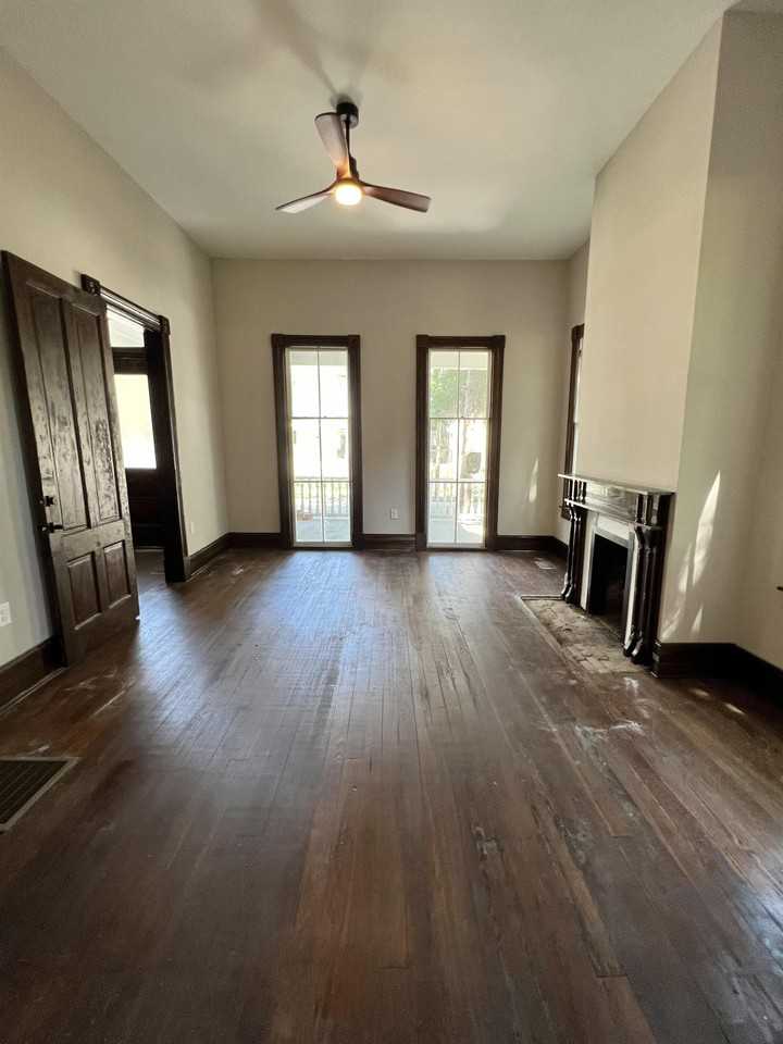 2313 Whitaker St #A - Photo 6 of 15