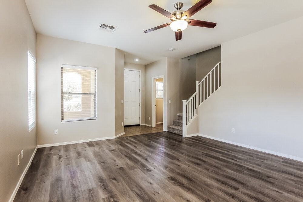 18514 W Udall Dr - Photo 5 of 17