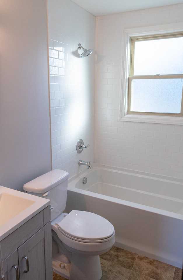 410A Ewing Dr - Photo 4 of 11