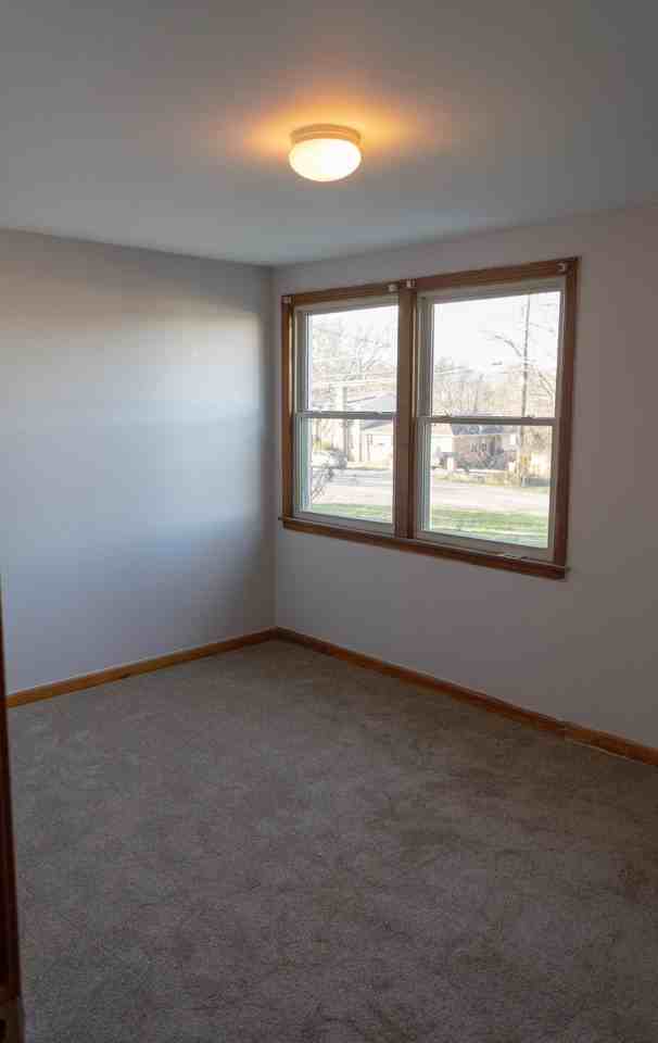 410A Ewing Dr - Photo 6 of 11