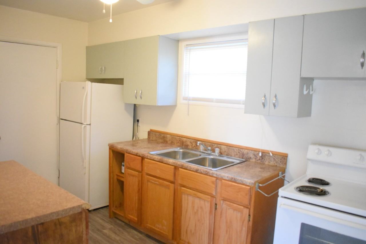 3718 31st St - Photo 3 of 10