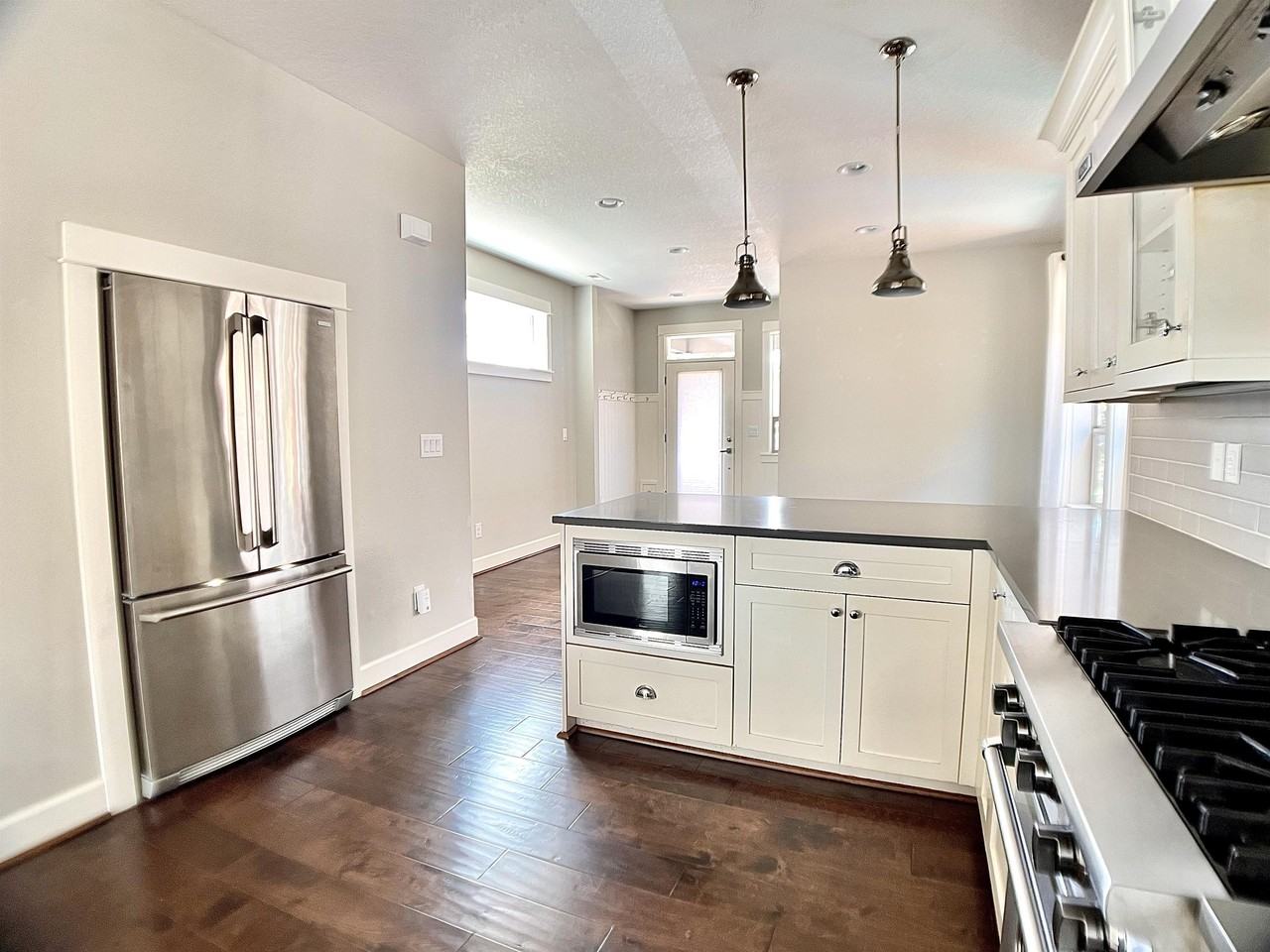 4243 Se Nehalem St - Photo 2 of 48