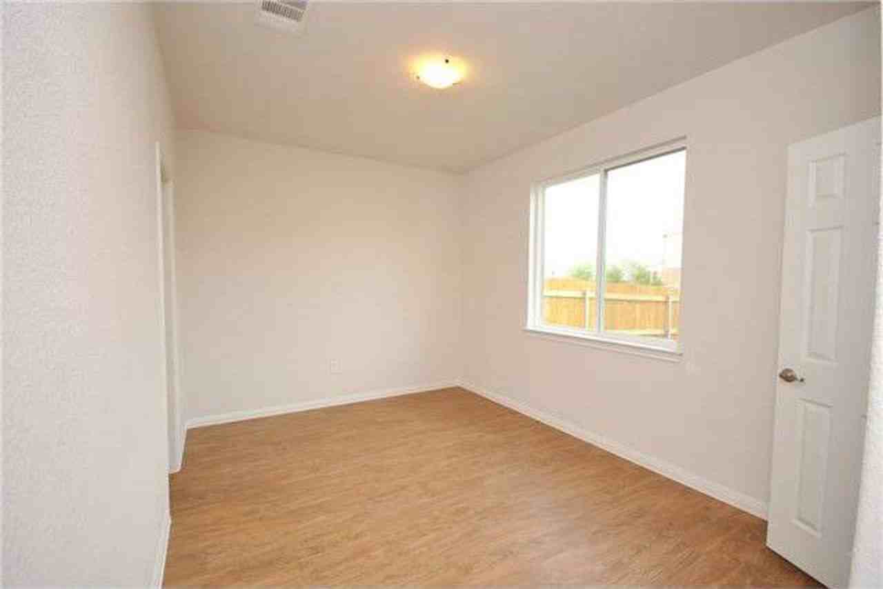 Muirfield Townhomes - Photo 6 of 50