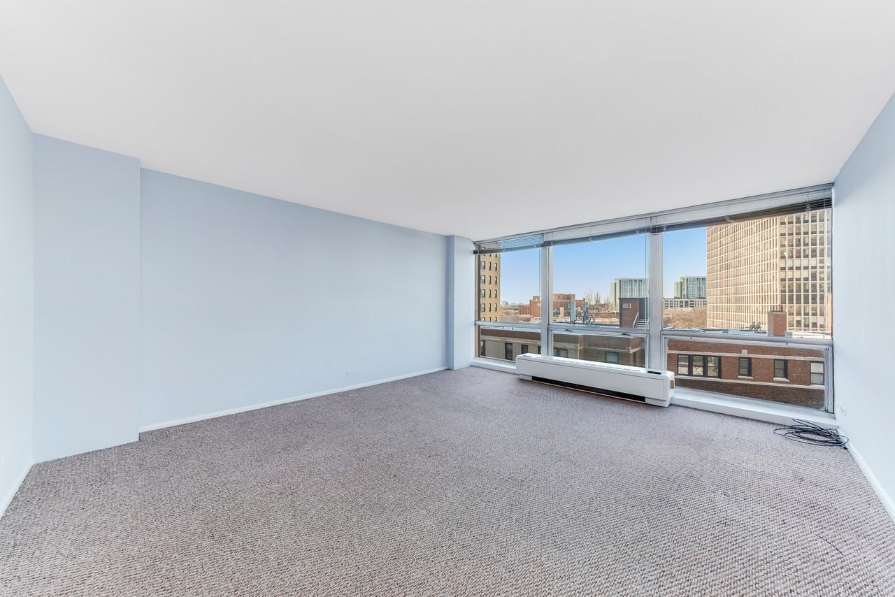 2400 N Lakeview Ave #814