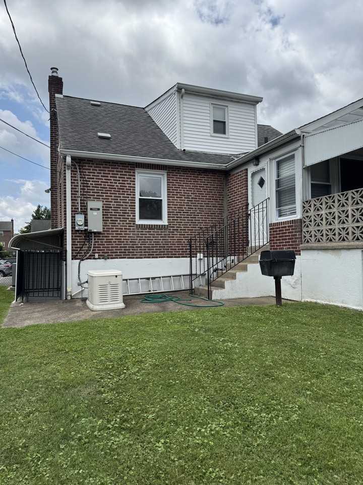 421 Lawrence Rd #NA - Photo 2 of 24