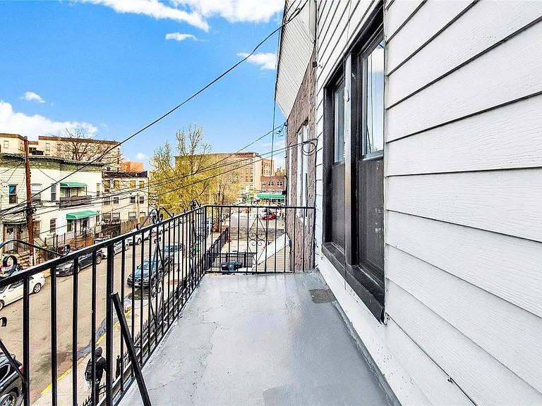 664 Jefferson Place #3 - Photo 2 of 6